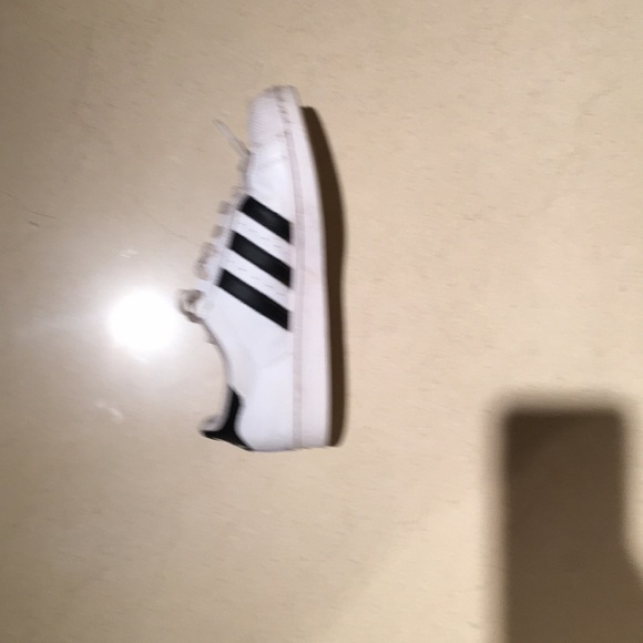Adidas - Picture 2 of 3